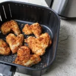 Eine Portion Chicken Wings in der Heißluftfritteuse