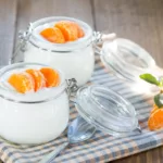 Naturjoghurt mit Frucht