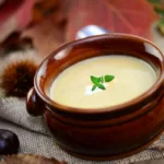 Maroni-Suppe mit Kräuter Croutons