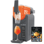 KLAMER Slush-Maschine auf der Arbeitsplatte – ideal für hausgemachte Sommergetränke und Slushies.